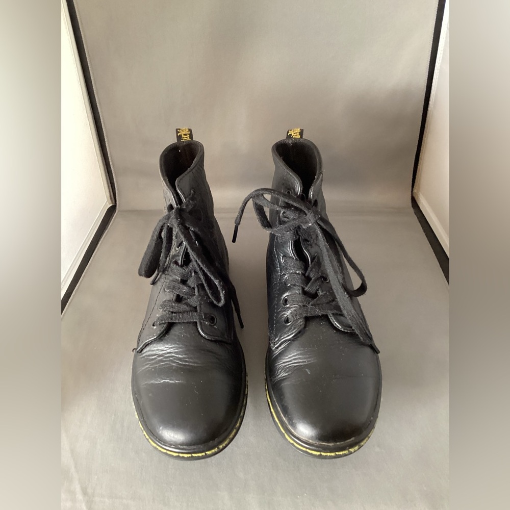 Dr. Martens black Leyton ankle boot - Picture 6 of 10